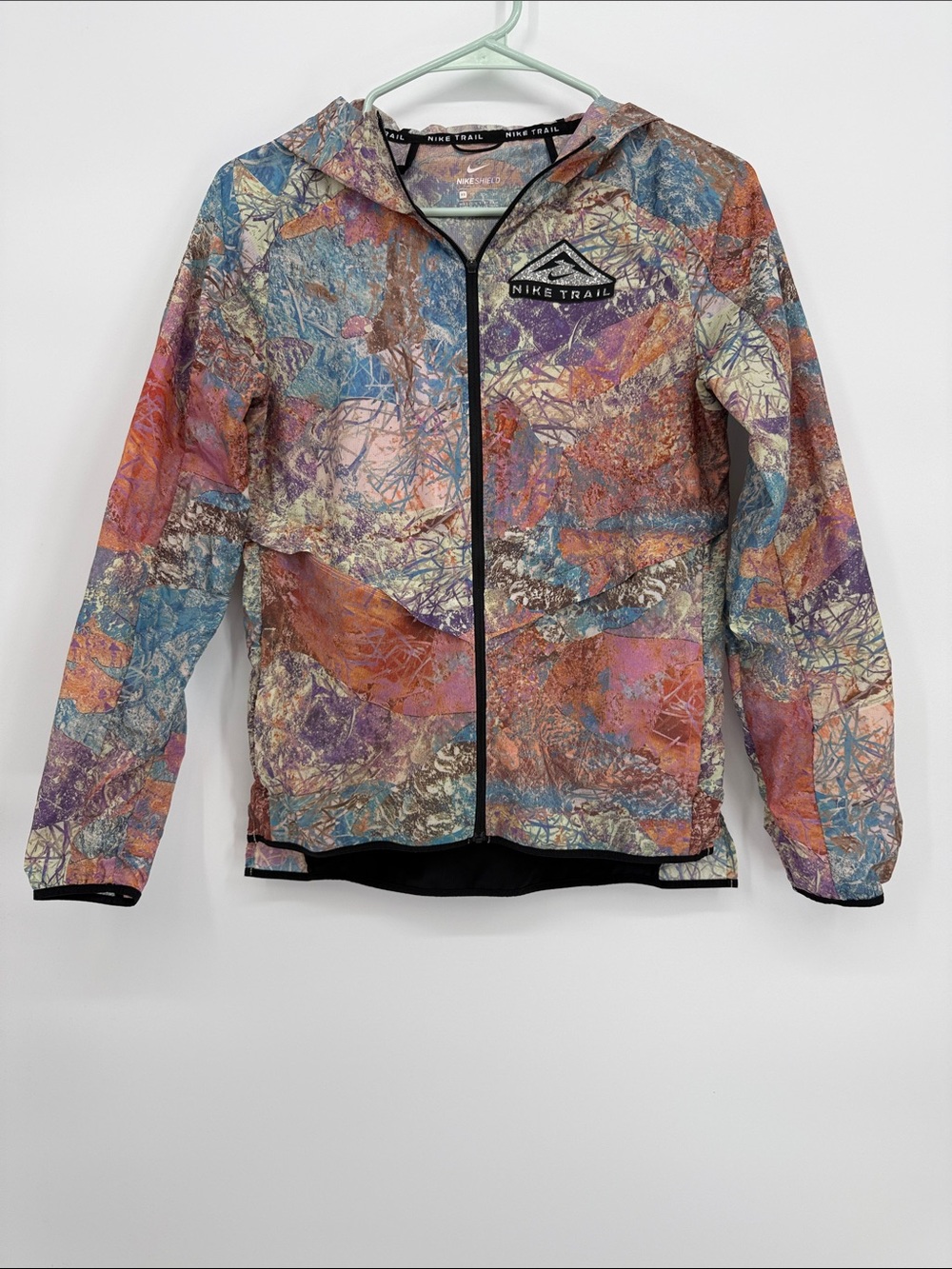 Nike Trail Windbreaker Jacket XS